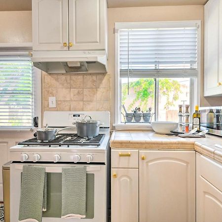 Stylish And Modern Burbank Gem With Private Yard! Villa Buitenkant foto