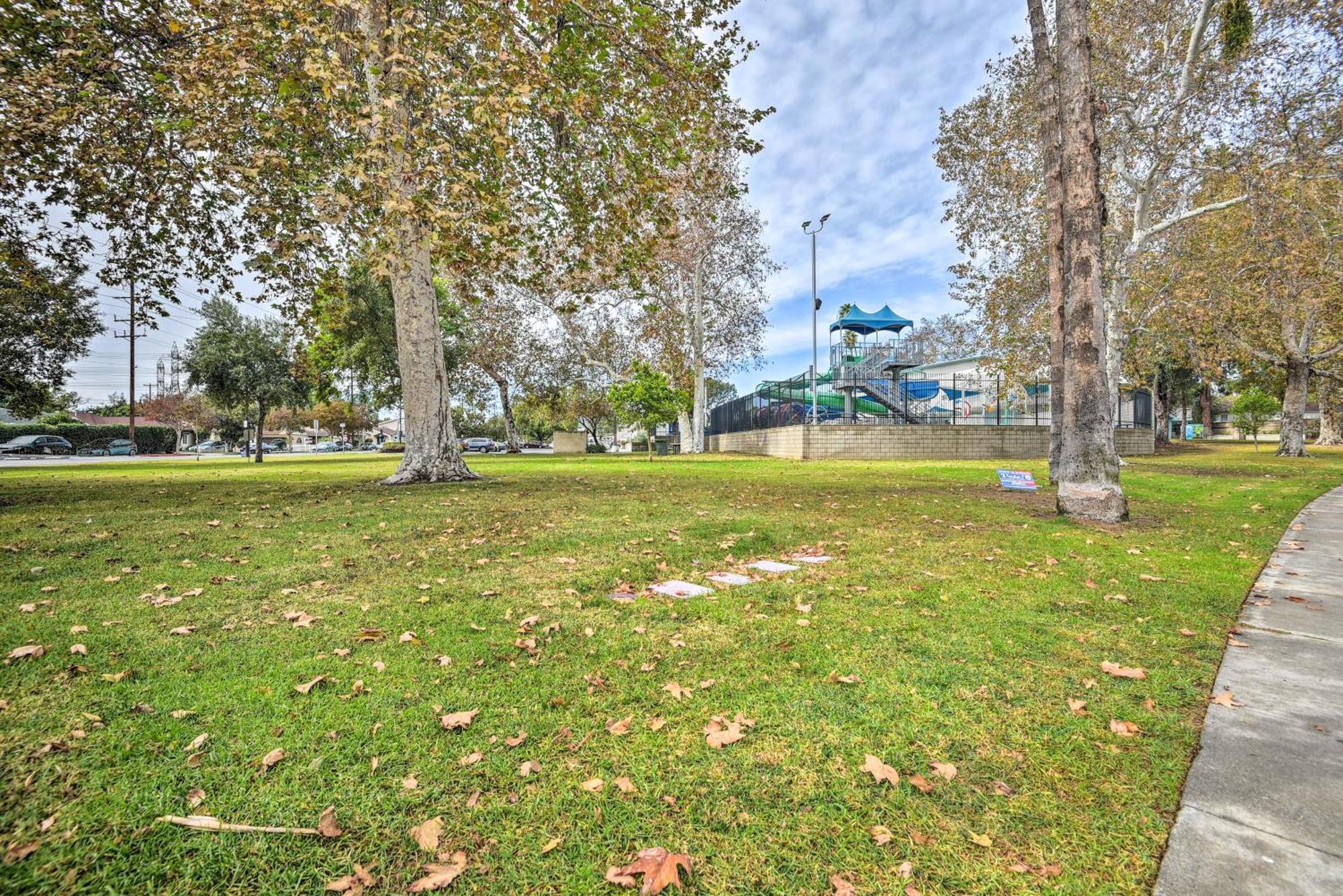 Stylish And Modern Burbank Gem With Private Yard! Villa Buitenkant foto