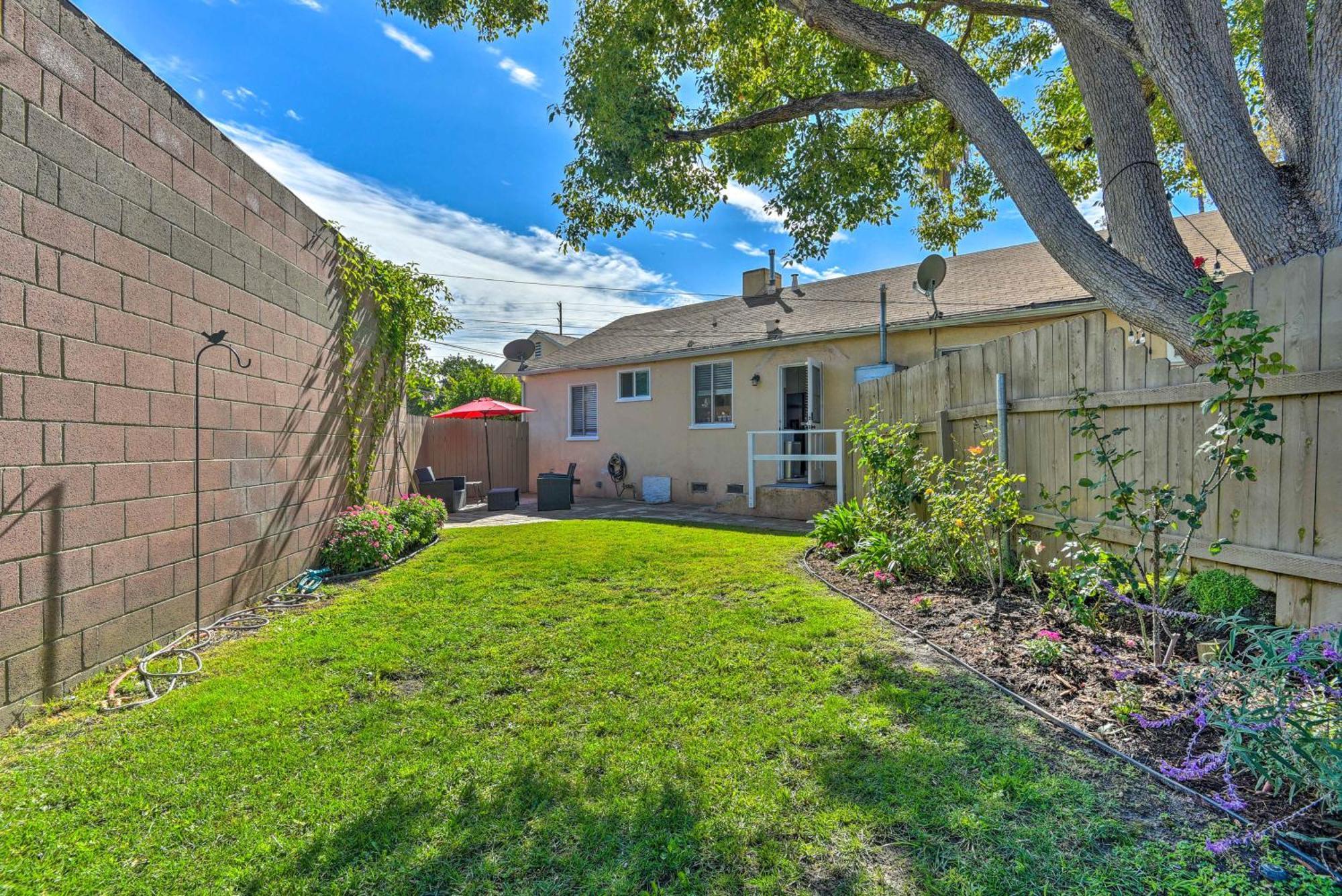 Stylish And Modern Burbank Gem With Private Yard! Villa Buitenkant foto